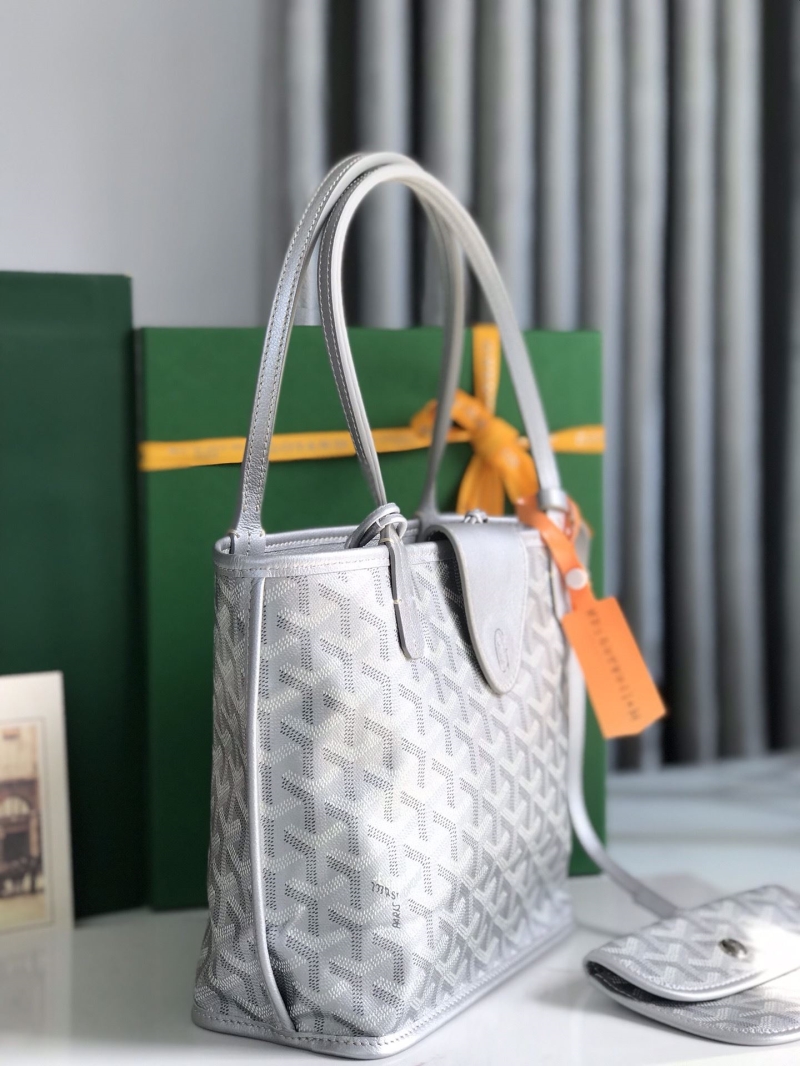 Goyard Shopping Bags